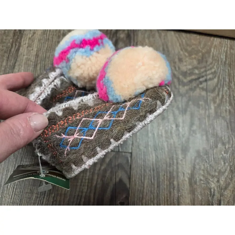G. Minas Traditional Greek Woolen Slippers NWT Baby Girl Newborn UK Size 2 Shoes